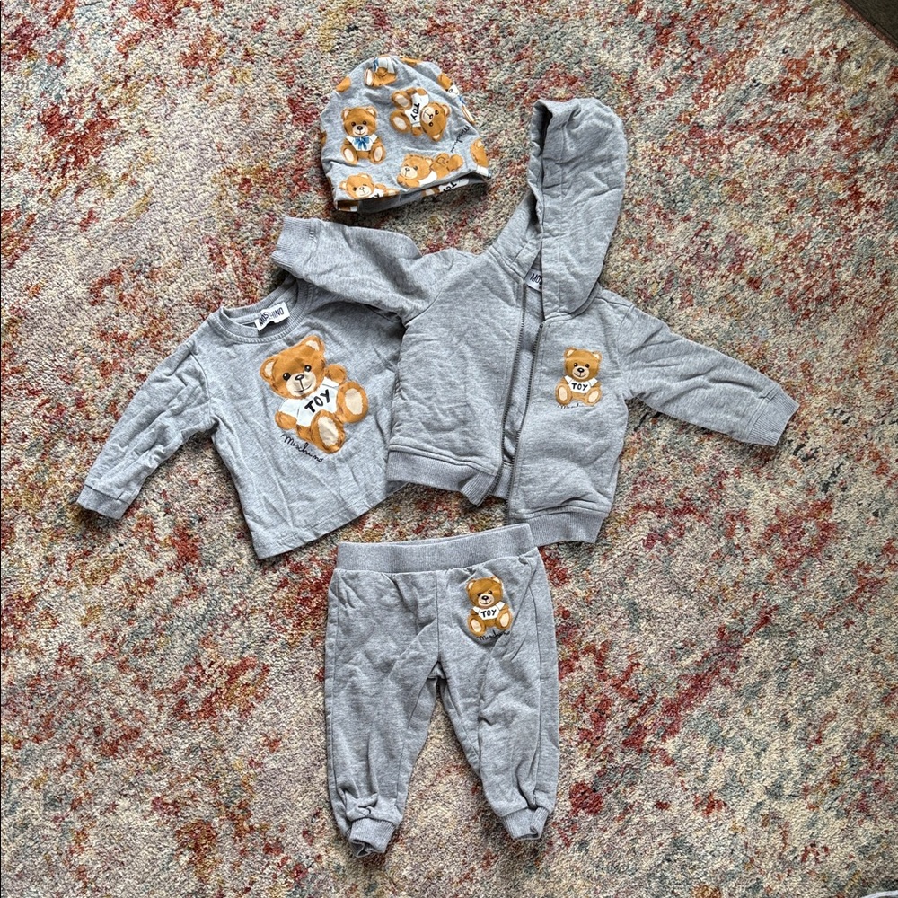 Moschino Gray Kids Matching Set with Teddy Bear Design